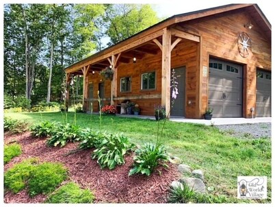 Dreams Park/All Star Getaway! Cottage #2- Old World Village