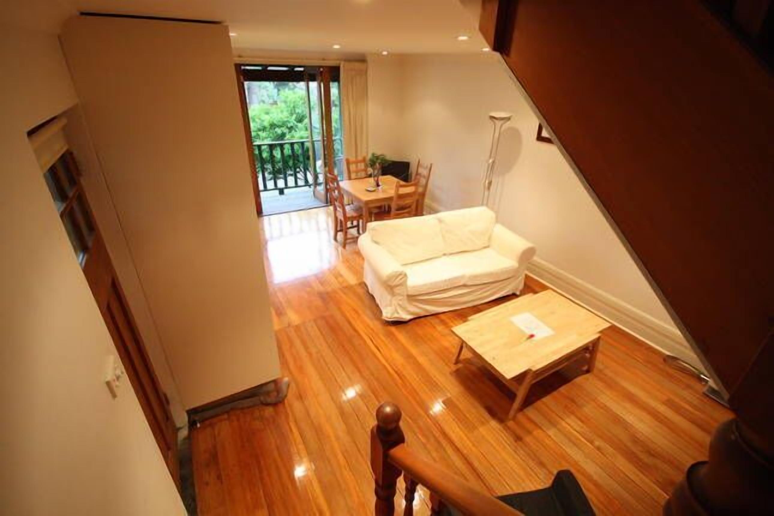 The Coogee Beach Retreat — image 11