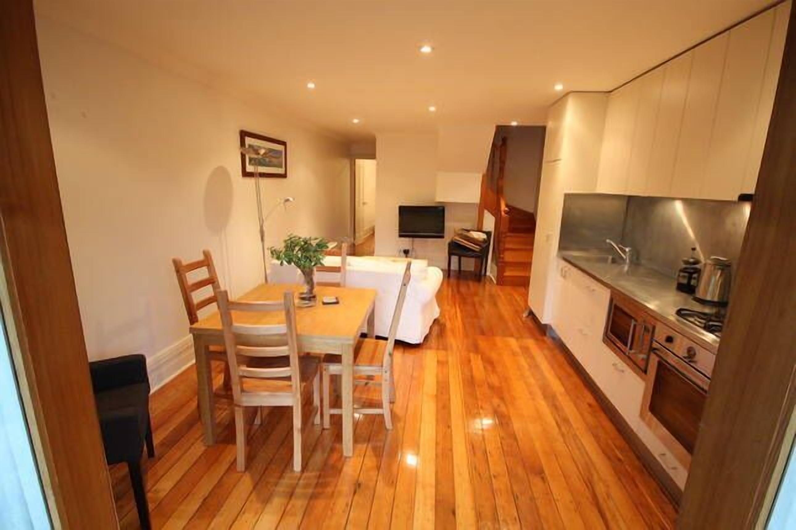 The Coogee Beach Retreat — image 10