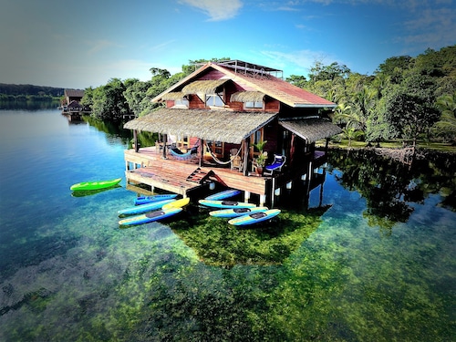 Eco Aqua Over-The-Water Villa Located In Dolphin Bay, Bocas Del Toro, Panama