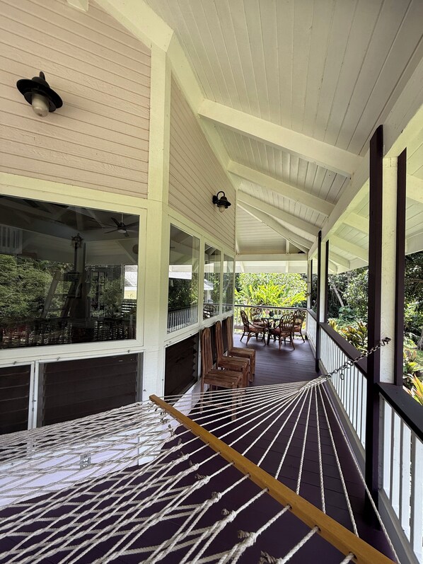 Outdoor dining - Elegant Secluded Beach Estate Plantation in Moloaa Bay, Hi Kauai TVR 4180 (Anahola)