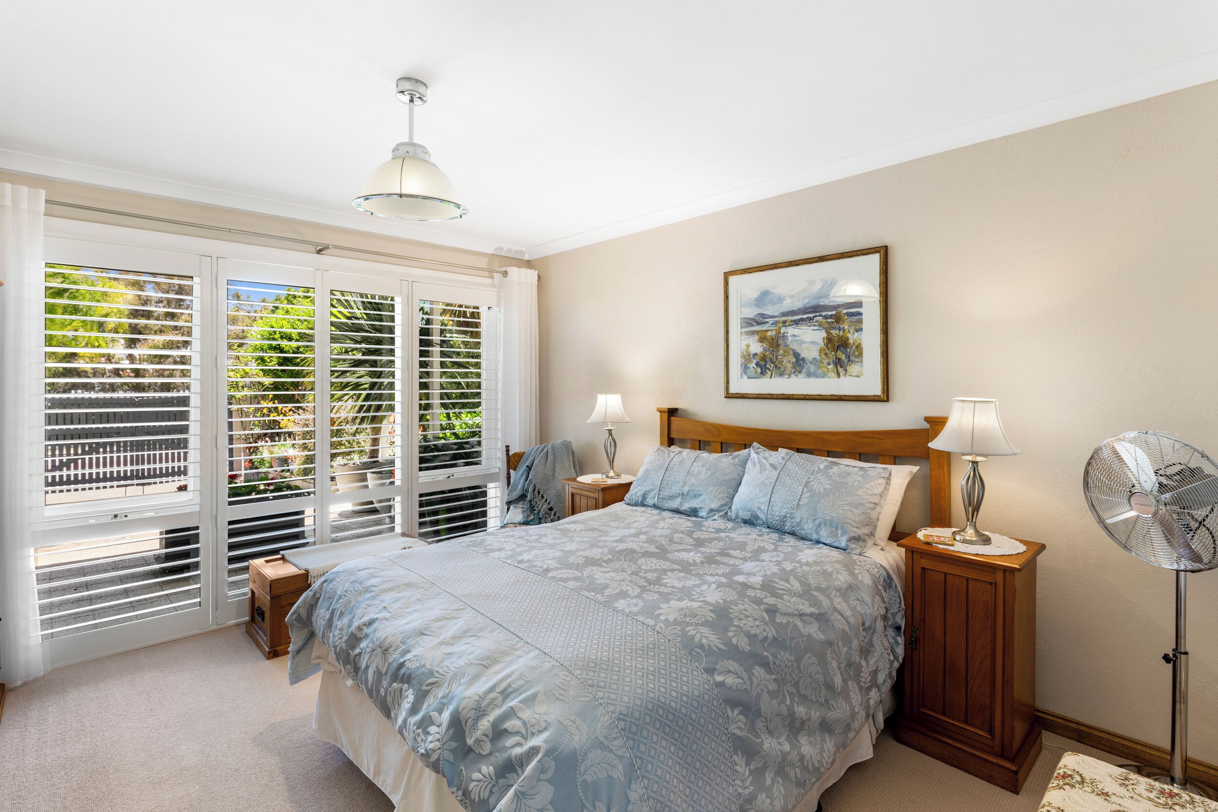 1 dormitori, planxa i posts de planxar, wifi gratuïta i roba de llit 