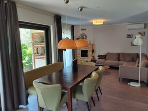 تناول الطعام