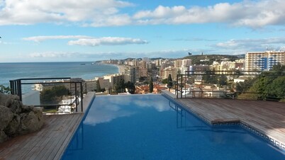 Modern villa, 5 minutes walking distance to beach and restaurants. Sea view