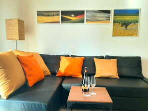 Smart TV, books, offices