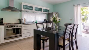 Departamento, 2 habitaciones | Cocina privada