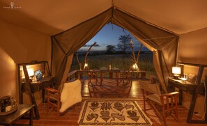 Premium bedding, down comforters, memory foam beds - Mara Major Camp (Maasai Mara)