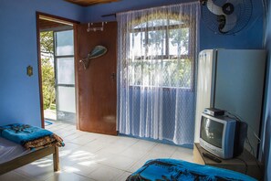 Blue Chalet | Minibar, individually decorated, individually furnished, soundproofing