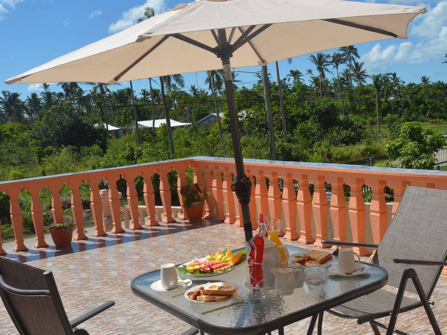 Deluxe Double Room, 1 King Bed, Non Smoking, Ensuite | Balcony