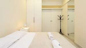 클래식 아파트, 침대(여러 개), 금연 | 1 개의 침실, 객실 내 금고, 책상, 다리미/다리미판