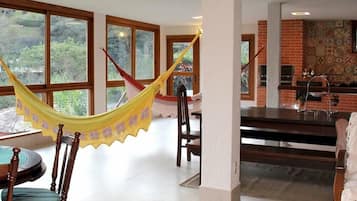 Apartment, Non Smoking | Room amenity