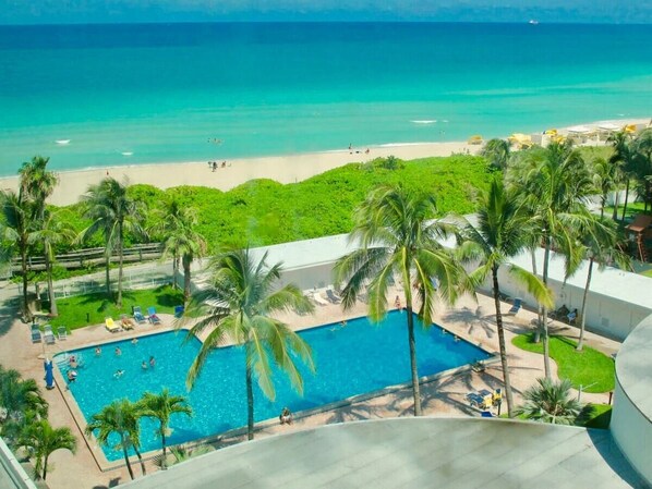 Piscine extérieure, piscine chauffée