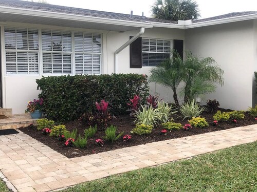 Closest private rental home to beach access and JW Marriott! 3 minute walk!