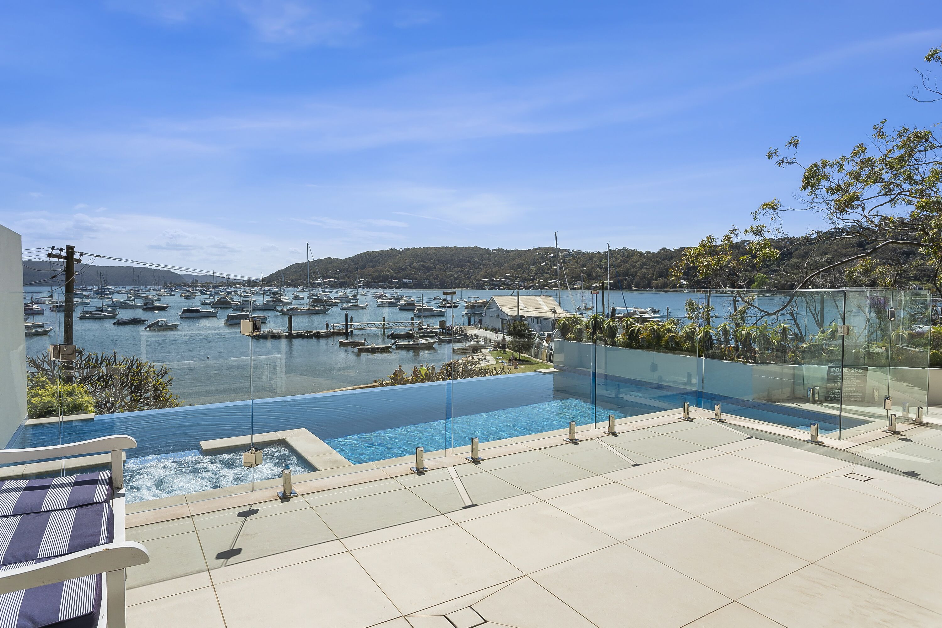 Avalon Careel Bay Waterfront Lower Duplex Deck w exclusive use Infinity Pool — image 2