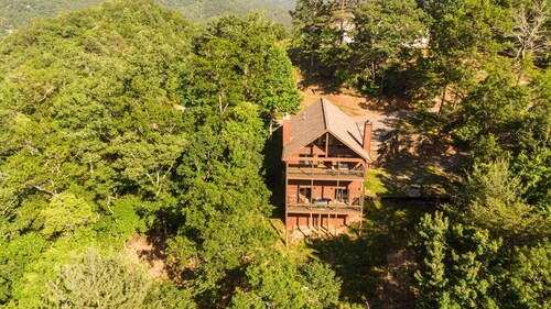Antler Ridge 4x4 needed for this cabin