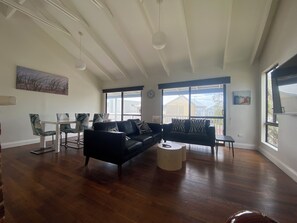 Smart TV, reproductor de DVD y estéreo