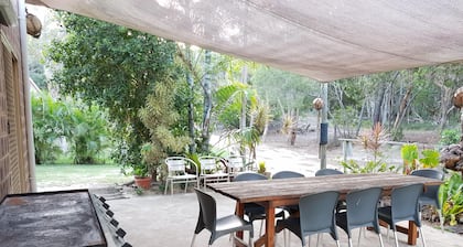K'GARI (FRASER ISLAND) My Island Home. Sleeps 14. Situated in Eurong