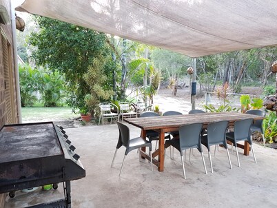 K'GARI (FRASER ISLAND) My Island Home. Sleeps 14. Situated in Eurong 