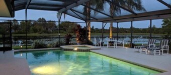 Hidden Waterfront Oasis  -  18 minutes to the Disney Entrance!