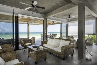 Nueva casa frente a la playa