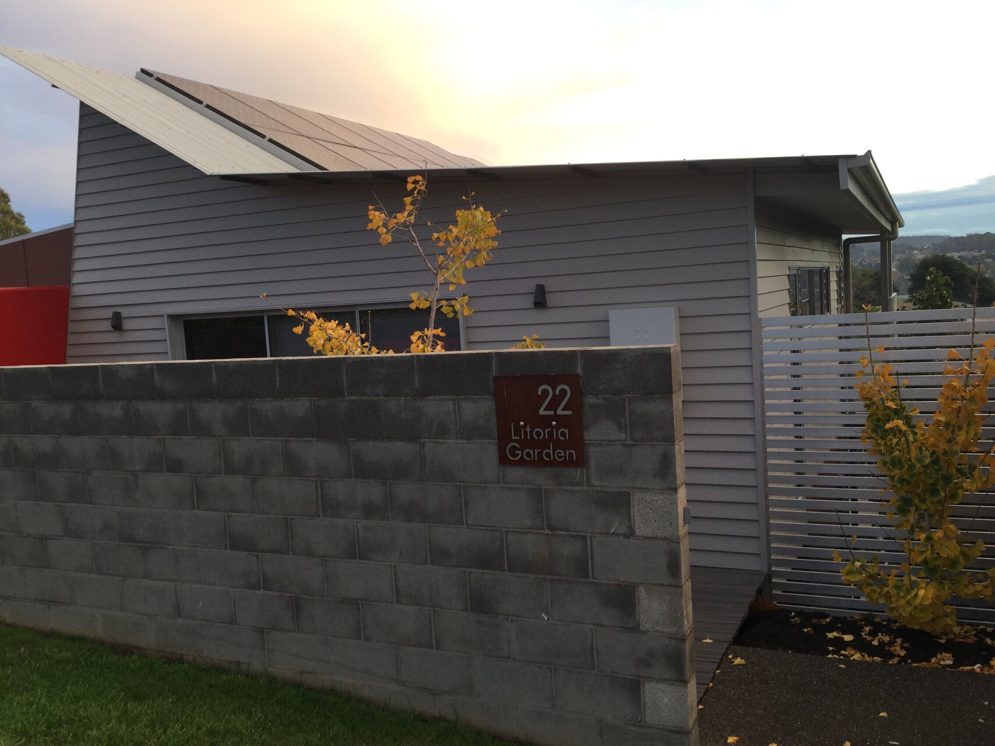 Architectural stunning townhouse — image 30