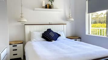 1 dormitorio, tabla de planchar con plancha, Internet y ropa de cama