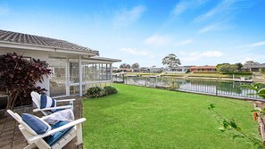 Terrace/patio - Hibbard Waterfront Escape - 46 Hibbard Dr (PORT MACQUARIE)