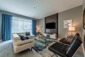 Smart TV, video game console, Netflix, DVD player