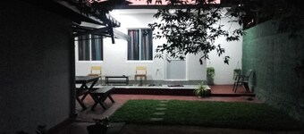 Araliyawhitehouse in negombo city 