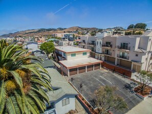 Exterior - Room for Everyone, Block from the Beach (Pismo Beach)