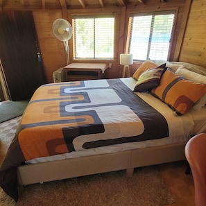 Iron/ironing board, free WiFi, bed sheets - A unique Southern Highlands experience (Bowral)