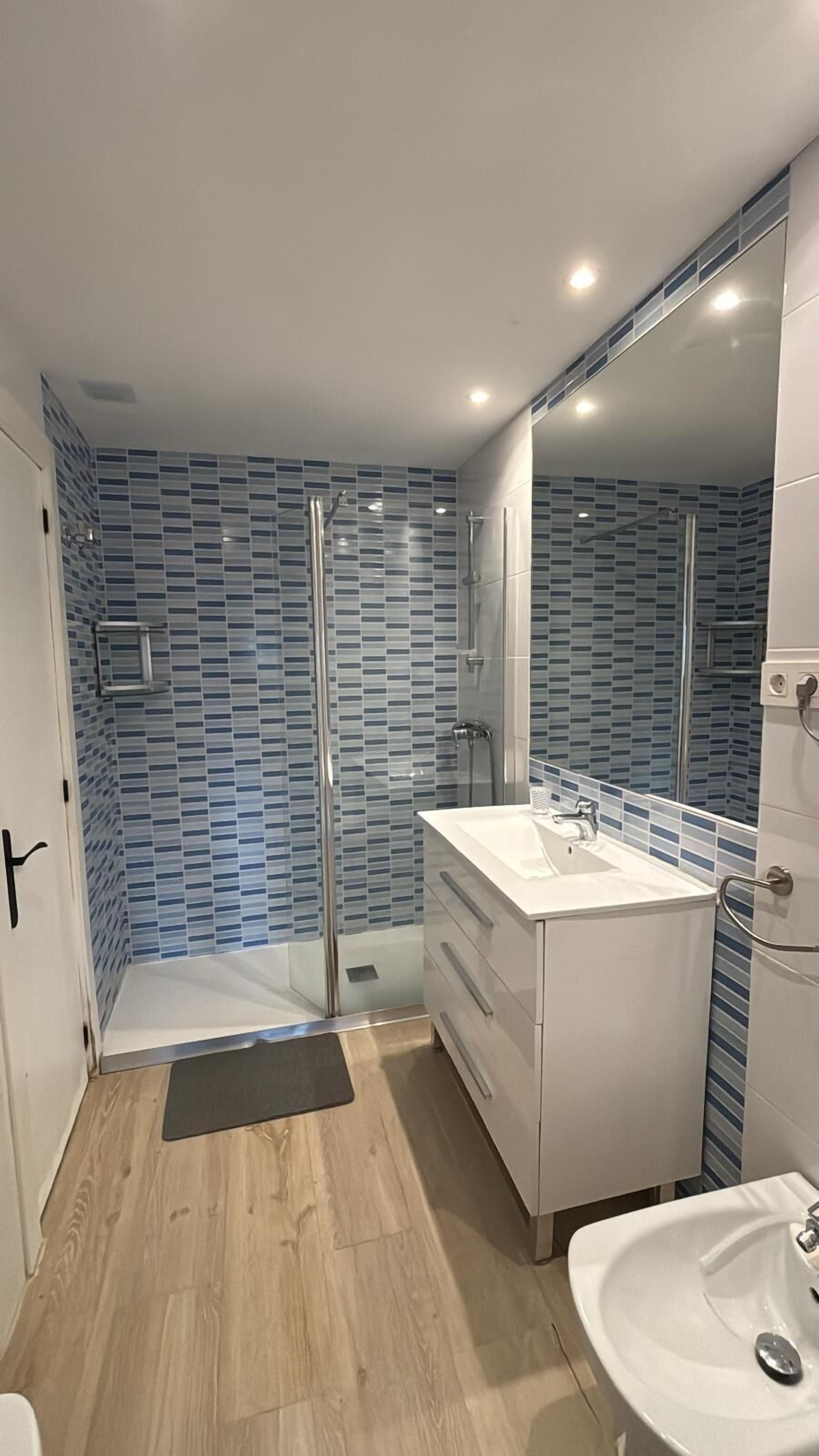 Hair dryer, towels, toilet paper