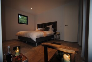 3 chambres, fer et planche à repasser, lit parapluie, Wi-Fi gratuit