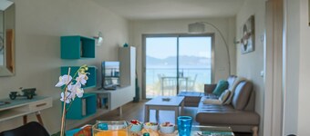 NEW STUNNING BEACHFRONT APARTMENT!!