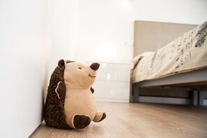 2 Schlafzimmer, BĂŒgeleisen/BĂŒgelbrett, WLAN, BettwĂ€sche