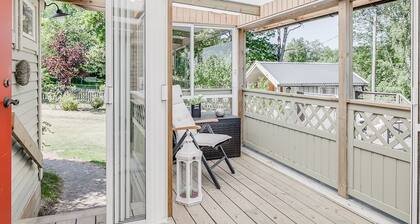 Luxury Villa by lake welcome you