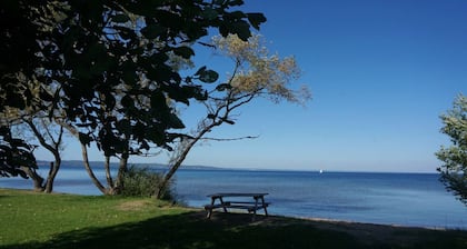 Belle, calme et confortable hébergement prÚs du lac Mullsjön