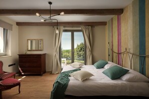 4 bedrooms, iron/ironing board, WiFi, bed sheets - Villa Rustica - Luxurious villa with private pool, table tennis and darts (Pifari)