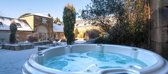Luxury cottage in countryside setting near to St Andrews perfect for golfers