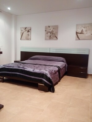 3 quartos, ferros/tábuas de passar roupa, Wi-Fi de cortesia