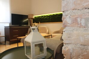 Smart TV, printers - APARTMENT IN CORDOBA ROMAN BRIDGE (Córdoba)