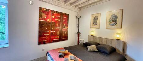 1 bedroom, desk, iron/ironing board, travel cot