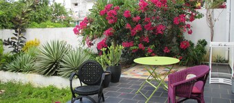  Studio in an architect's house in Port-Louis, Guadeloupe, (near the beach).