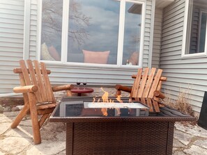 Terrace/patio - Lake Michigan Home with gorgeous views, great spot for family or golf retreat (Sheboygan)