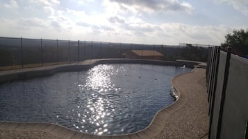 Piscine extérieure