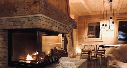 Magnifique chalet, trĂšs confortable, ski IN&OUT avec vue exceptionnelle