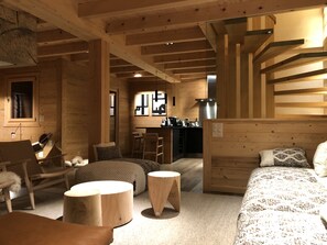 4 chambres, fer et planche à repasser, Wi-Fi, draps fournis