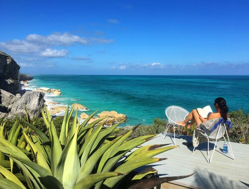 Spectacular Eco Cottage, oceanfront, secret beach