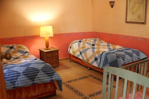 3 bedrooms, travel crib, free WiFi, bed sheets
