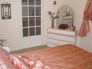 3 habitaciones y ropa de cama 